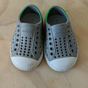 Native Toddler Shoes size 4